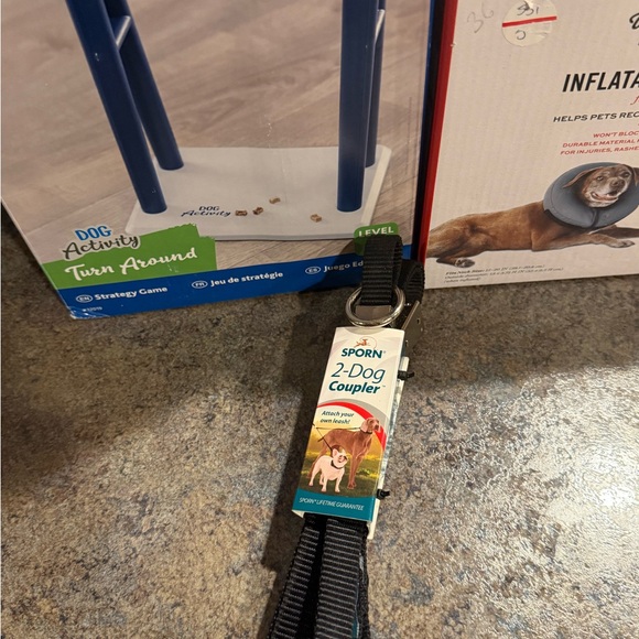 Dog lot - Picture 2 of 2